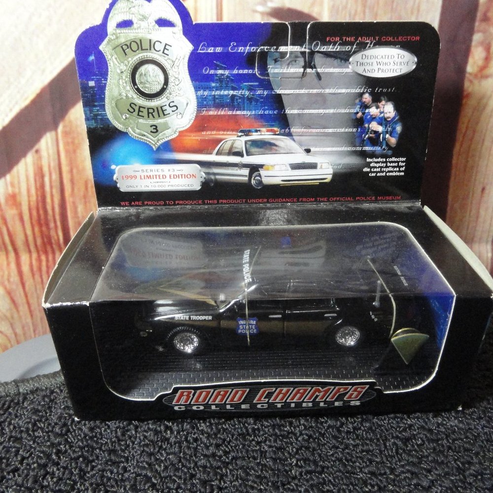Road champs 1999 Police edition Indiana State police car W/pin~NIP~Limit…